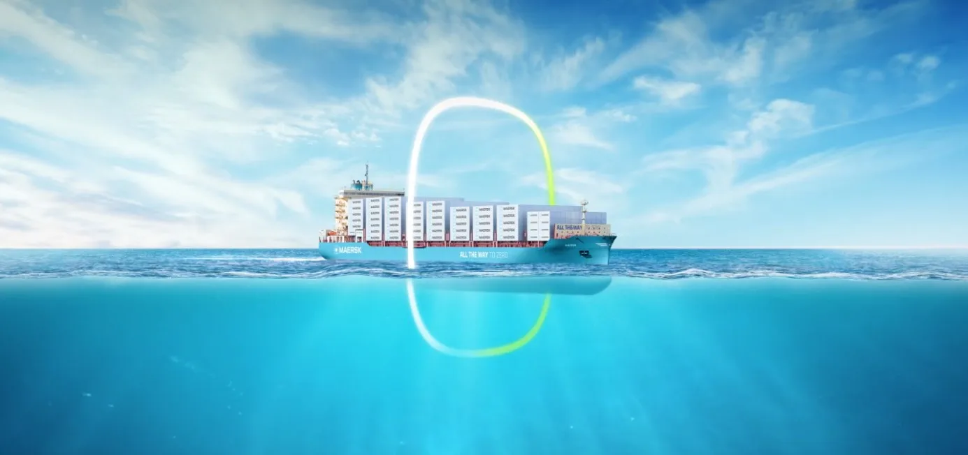 Containership construction process of the new methanol-powered boxship
